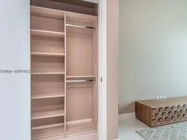 2-bedroom condo for rent in Miami - 1080 Brickell Ave 4201 - MondialRealty