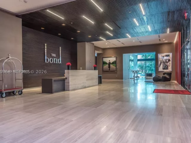 2-bedroom condo for rent in Miami - 1080 Brickell Ave 4201 - MondialRealty