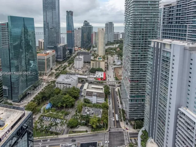 2-bedroom condo for rent in Miami - 1080 Brickell Ave 4201 - MondialRealty
