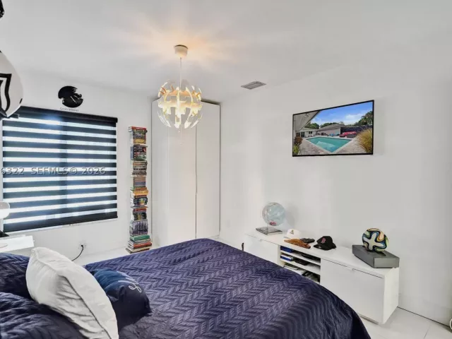 3-bedroom home for sale in Hollywood - 18 Boxwood Rd - MondialRealty