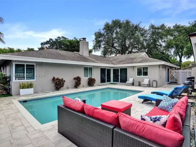 3-bedroom home for sale in Hollywood - 18 Boxwood Rd - MondialRealty