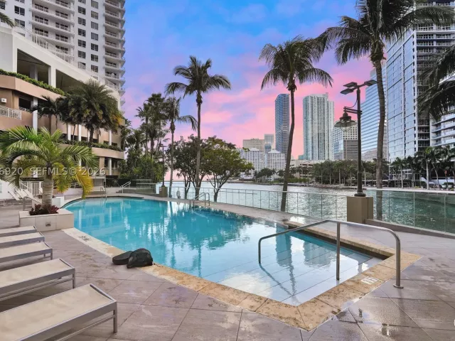2-bedroom condo for sale in Miami - 901 Brickell Key Blvd 1807 - MondialRealty