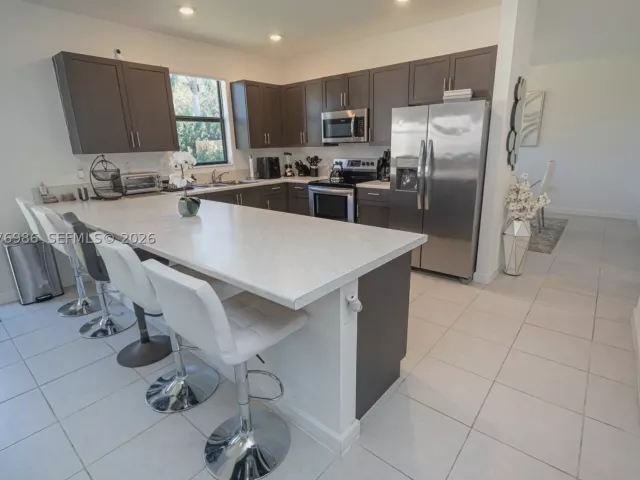 4-bedroom home for rent in Homestead - 139 NE 27th Ter - MondialRealty