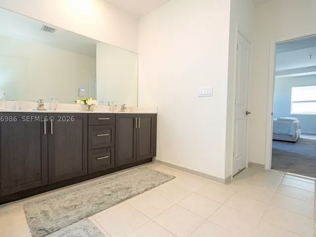 4-bedroom home for rent in Homestead - 139 NE 27th Ter - MondialRealty
