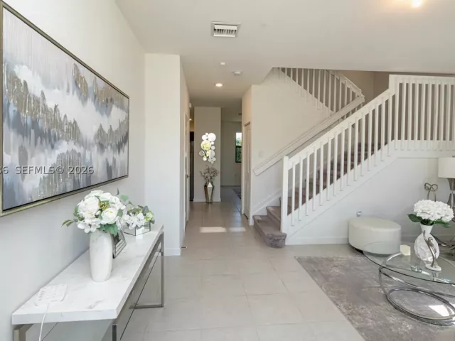 4-bedroom home for rent in Homestead - 139 NE 27th Ter - MondialRealty