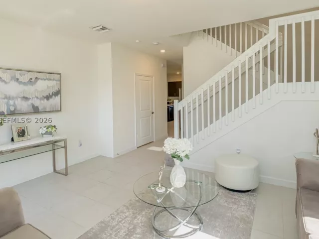 4-bedroom home for rent in Homestead - 139 NE 27th Ter - MondialRealty