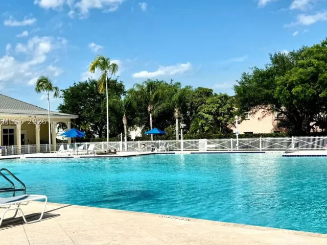 4-bedroom home for rent in Homestead - 139 NE 27th Ter - MondialRealty