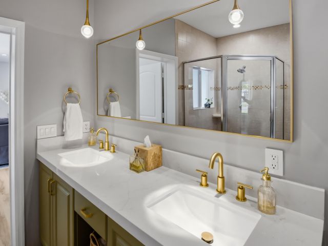 4-bedroom home for sale in Boca Raton - 398 NE 23rd Street - MondialRealty