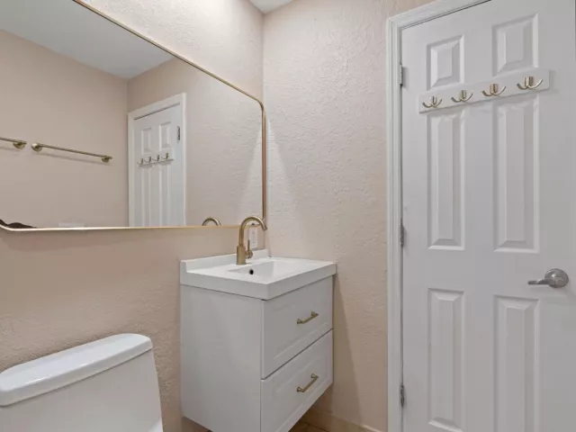 4-bedroom home for sale in Boca Raton - 319 SW 2ND Street - MondialRealty
