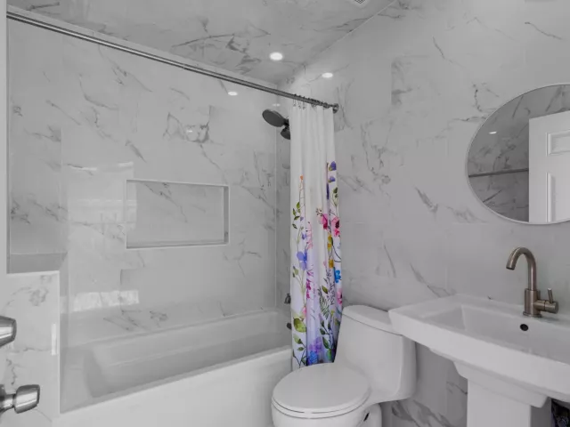 4-bedroom home for sale in Boca Raton - 319 SW 2ND Street - MondialRealty