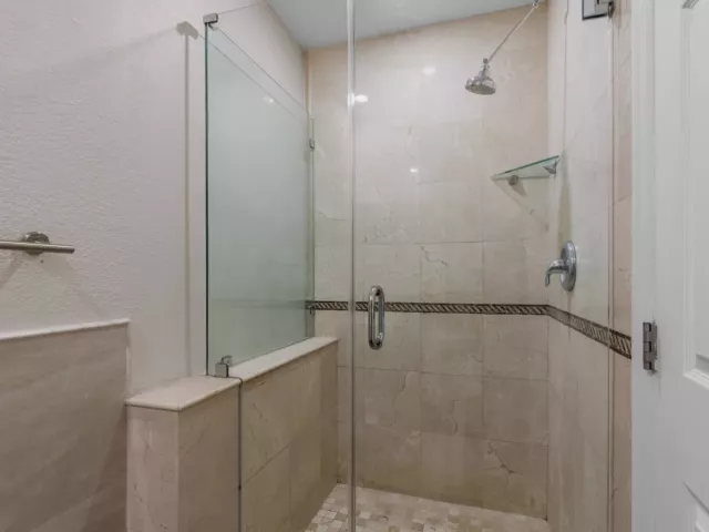 4-bedroom home for sale in Boca Raton - 319 SW 2ND Street - MondialRealty