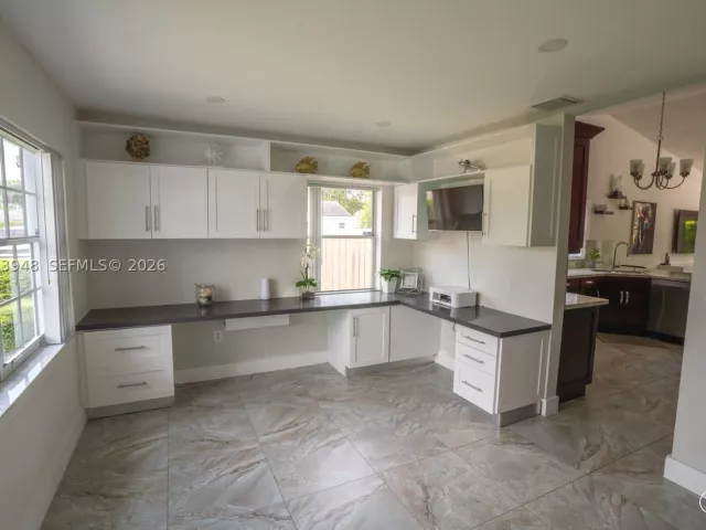 4-bedroom home for sale in Miami - 7301 SW 159th Ave - MondialRealty