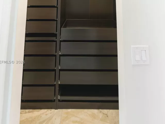 4-bedroom home for sale in Miami - 7301 SW 159th Ave - MondialRealty