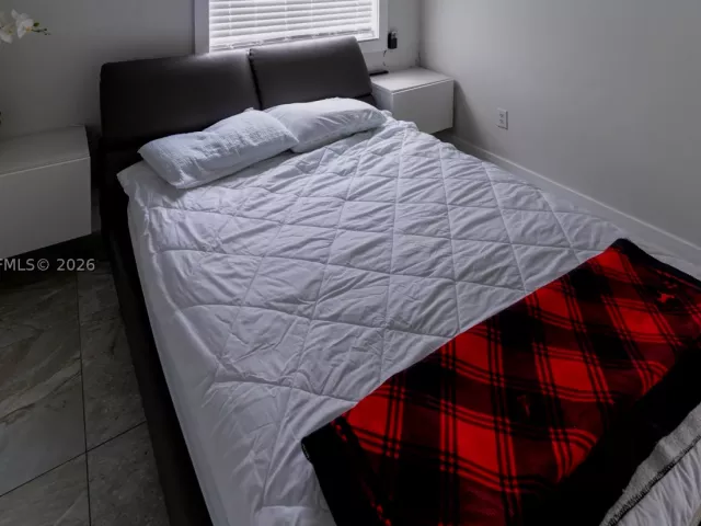 4-bedroom home for sale in Miami - 7301 SW 159th Ave - MondialRealty