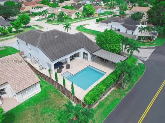 4-bedroom home for sale in Miami - 7301 SW 159th Ave - MondialRealty