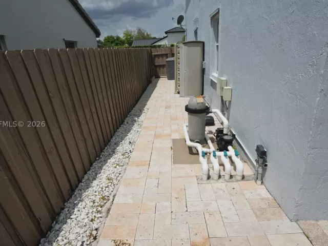 4-bedroom home for sale in Miami - 7301 SW 159th Ave - MondialRealty
