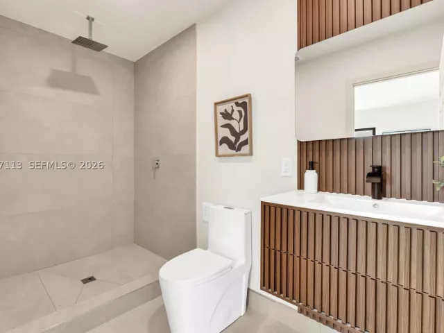 3-bedroom home for sale in Hollywood - 2651 Fletcher Ct - MondialRealty