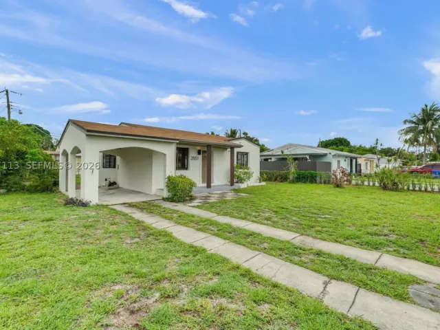 3-bedroom home for sale in Hollywood - 2651 Fletcher Ct - MondialRealty