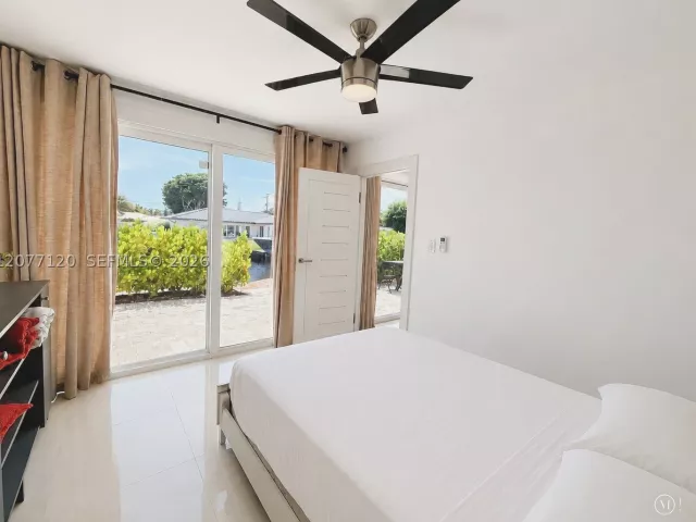 4-bedroom home for sale in Fort Lauderdale - 2830 NE 56th Ct - MondialRealty