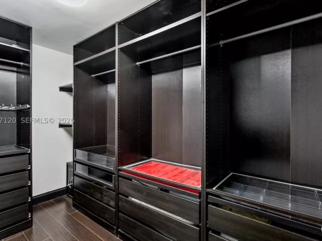 4-bedroom home for sale in Fort Lauderdale - 2830 NE 56th Ct - MondialRealty