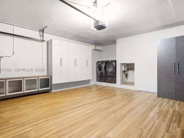 3-bedroom home for rent in Hollywood - 1880 Sweetbay Way - MondialRealty