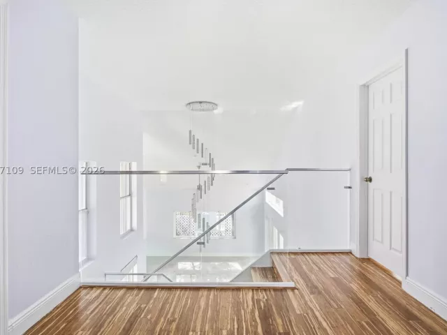 3-bedroom home for rent in Hollywood - 1880 Sweetbay Way - MondialRealty