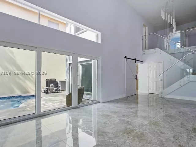 3-bedroom home for rent in Hollywood - 1880 Sweetbay Way - MondialRealty