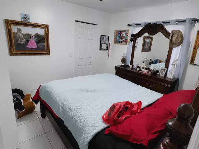 3-bedroom home for sale in West Palm Beach - 821 Hampton Road - MondialRealty