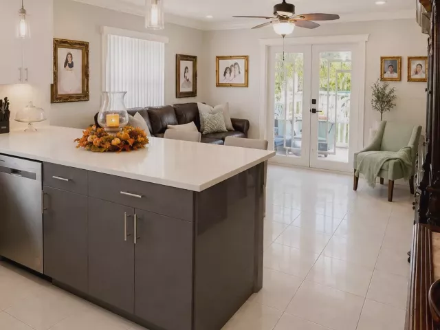 3-bedroom home for sale in West Palm Beach - 821 Hampton Road - MondialRealty