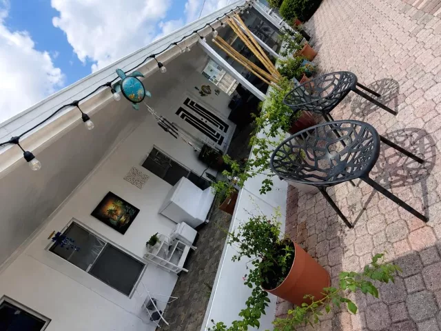 3-bedroom home for sale in West Palm Beach - 821 Hampton Road - MondialRealty