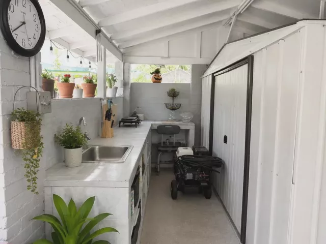 3-bedroom home for sale in West Palm Beach - 821 Hampton Road - MondialRealty