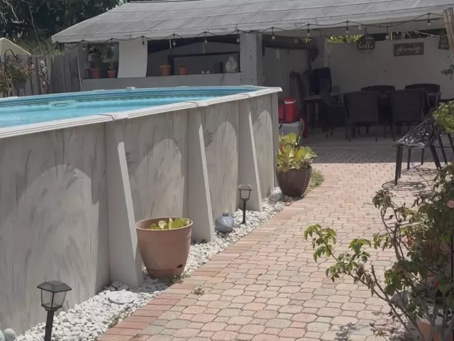 3-bedroom home for sale in West Palm Beach - 821 Hampton Road - MondialRealty