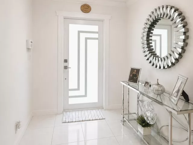3-bedroom home for sale in West Palm Beach - 821 Hampton Road - MondialRealty