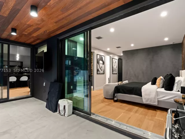 5-bedroom home for rent in Miami - 400 NW 49th St 0 - MondialRealty