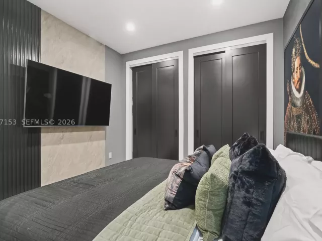 5-bedroom home for rent in Miami - 400 NW 49th St 0 - MondialRealty