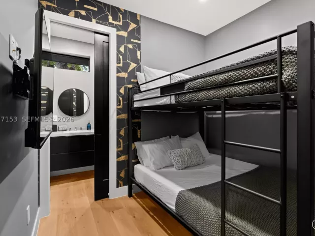5-bedroom home for rent in Miami - 400 NW 49th St 0 - MondialRealty