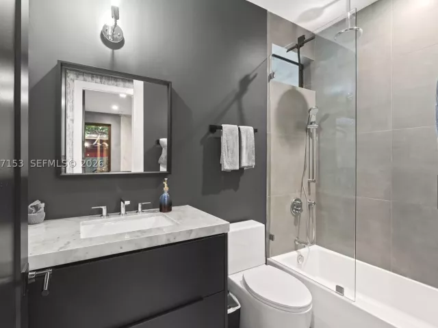 5-bedroom home for rent in Miami - 400 NW 49th St 0 - MondialRealty