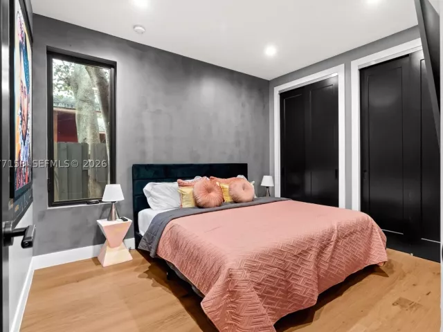 5-bedroom home for rent in Miami - 400 NW 49th St 0 - MondialRealty
