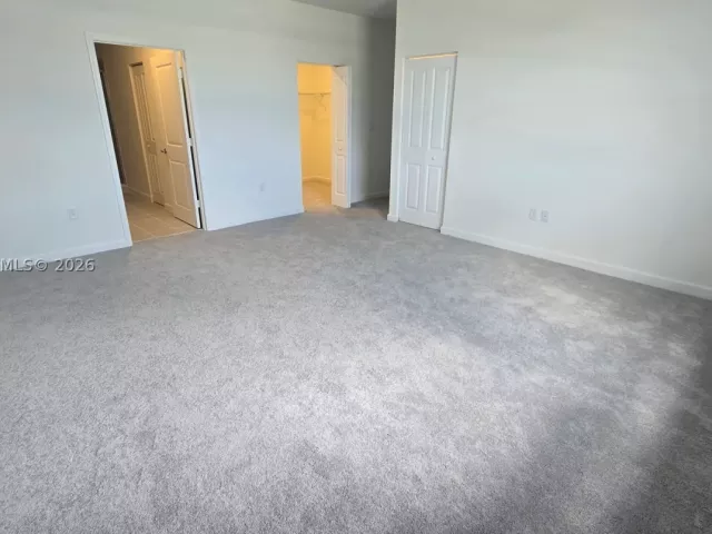 5-bedroom home for sale in Homestead - 2475 SE 29th Dr - MondialRealty