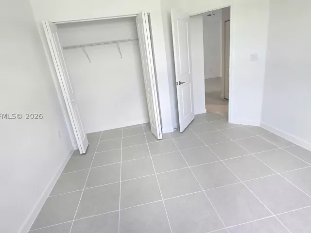 5-bedroom home for sale in Homestead - 2475 SE 29th Dr - MondialRealty