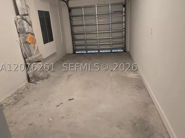 5-bedroom home for sale in Homestead - 2475 SE 29th Dr - MondialRealty
