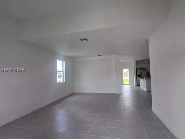 5-bedroom home for sale in Homestead - 2475 SE 29th Dr - MondialRealty