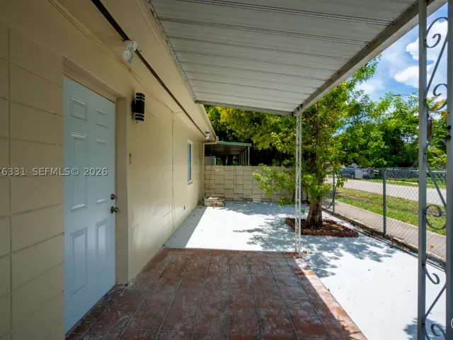 7-bedroom home for rent in Miami - 1701 NW 19th Ave 1701 - MondialRealty