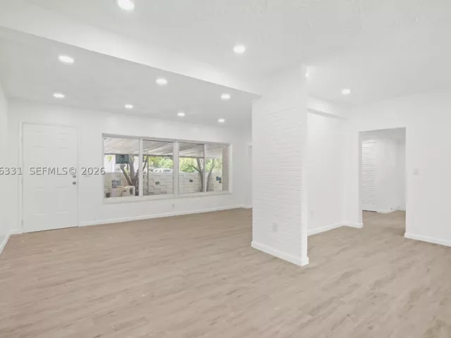 7-bedroom home for rent in Miami - 1701 NW 19th Ave 1701 - MondialRealty