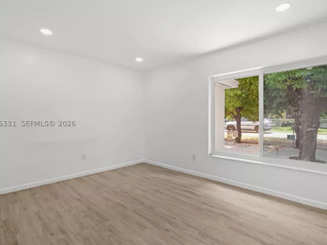 7-bedroom home for rent in Miami - 1701 NW 19th Ave 1701 - MondialRealty