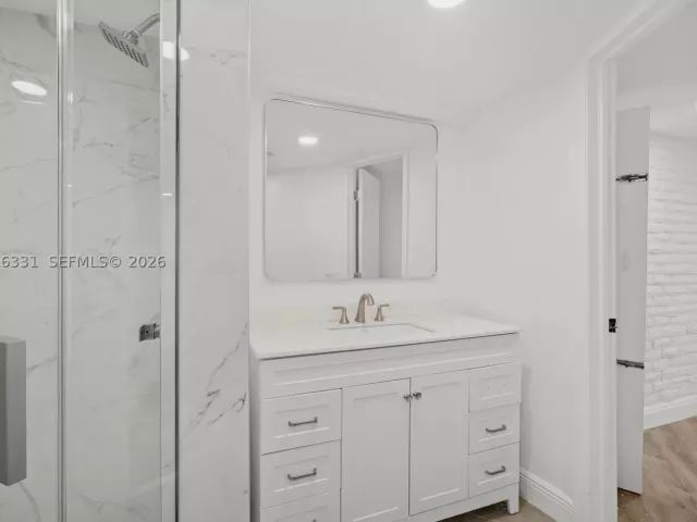 7-bedroom home for rent in Miami - 1701 NW 19th Ave 1701 - MondialRealty