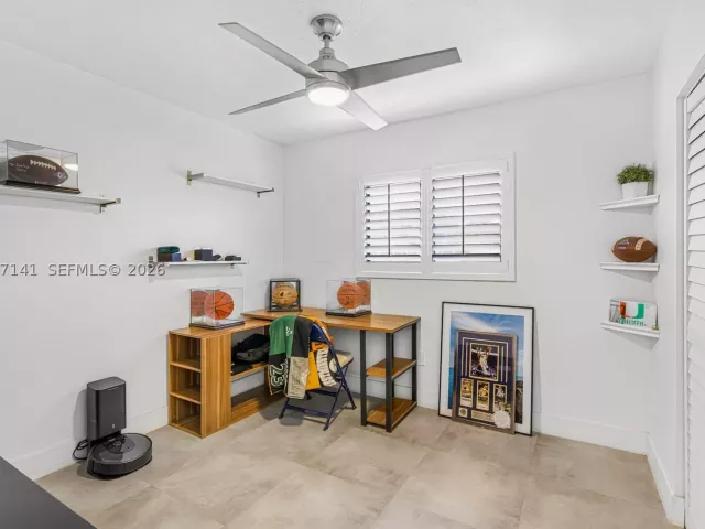 3-bedroom home for rent in Miami - 5210 SW 128th Ct - MondialRealty