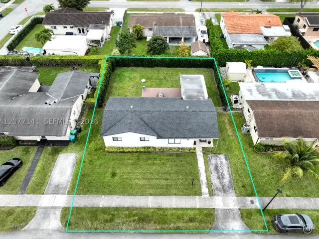 3-bedroom home for rent in Miami - 5210 SW 128th Ct - MondialRealty
