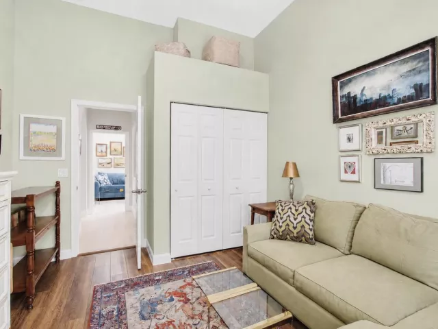 3-bedroom home for sale in Delray Beach - 7280 Demedici Circle - MondialRealty
