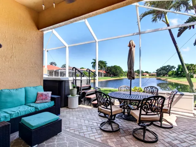 3-bedroom home for sale in Delray Beach - 7280 Demedici Circle - MondialRealty